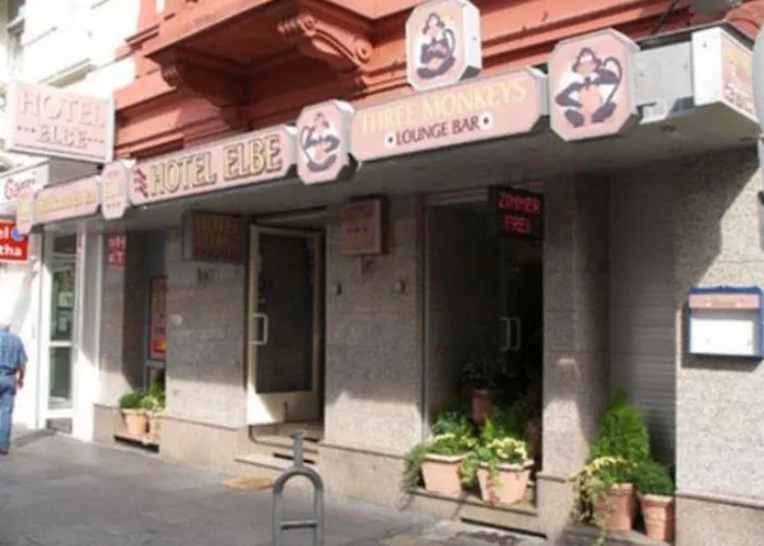 Hotel Elbe Street 34 3*